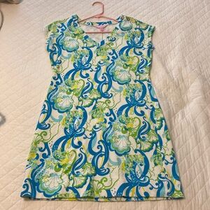 Lilly Pulitzer size M v neck dress